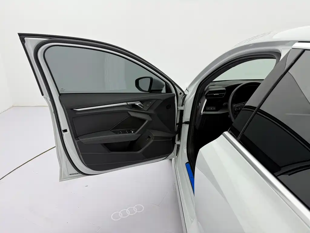 Audi A3 2022 — фото 22