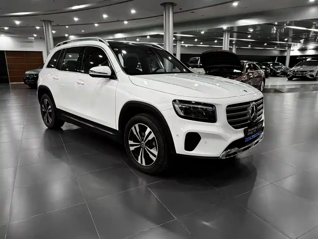 Mercedes-Benz GLB 2024 — фото 5