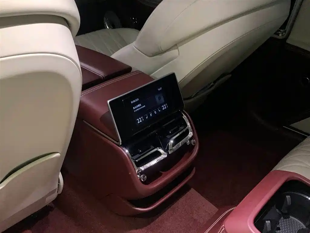 Bentley Flying Spur 2020 — фото 8