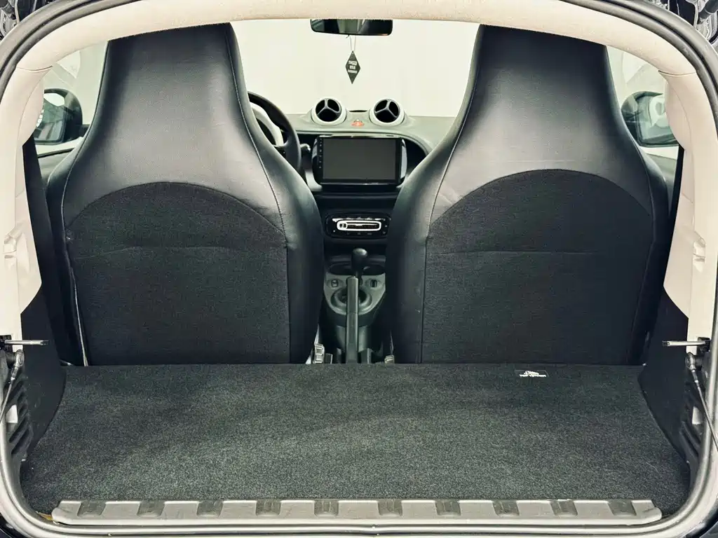 smart fortwo 2016 — фото 14