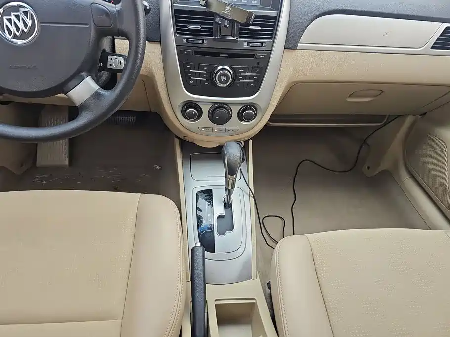 Buick Excelle 2014 — фото 16