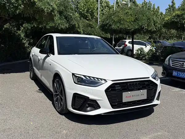 Audi A4L 2023