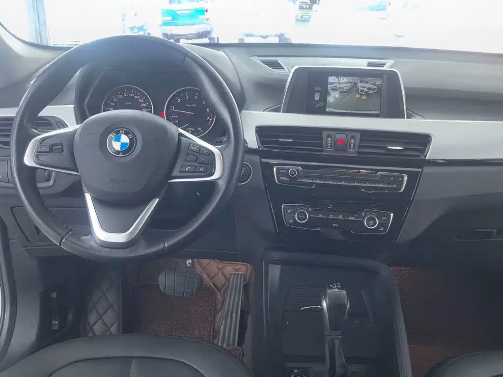 BMW X1 2017 — фото 17