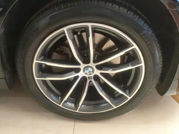 BMW 5 Series 2023