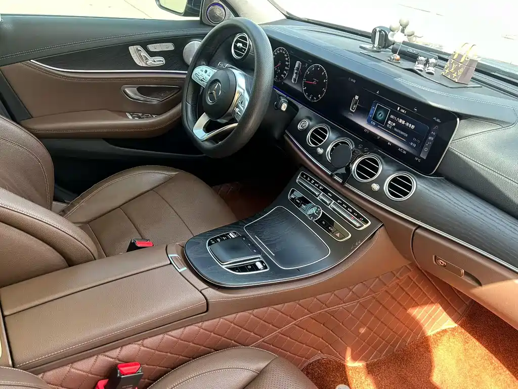 Mercedes-Benz E-Class 2018 — фото 9