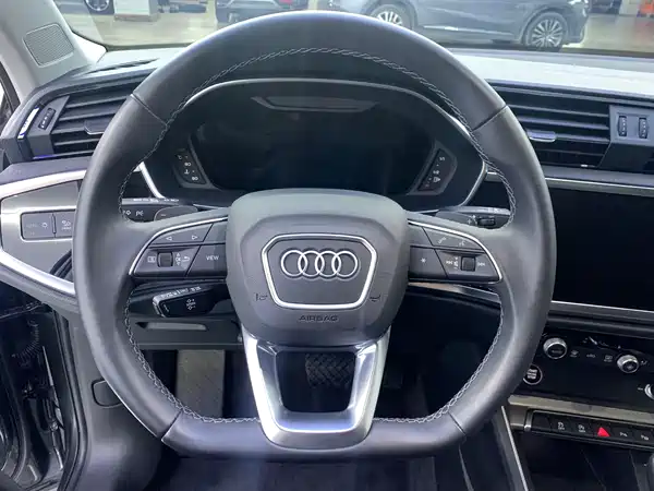 Audi Q3 2023