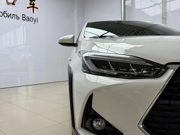 Toyota Yaris L 2022