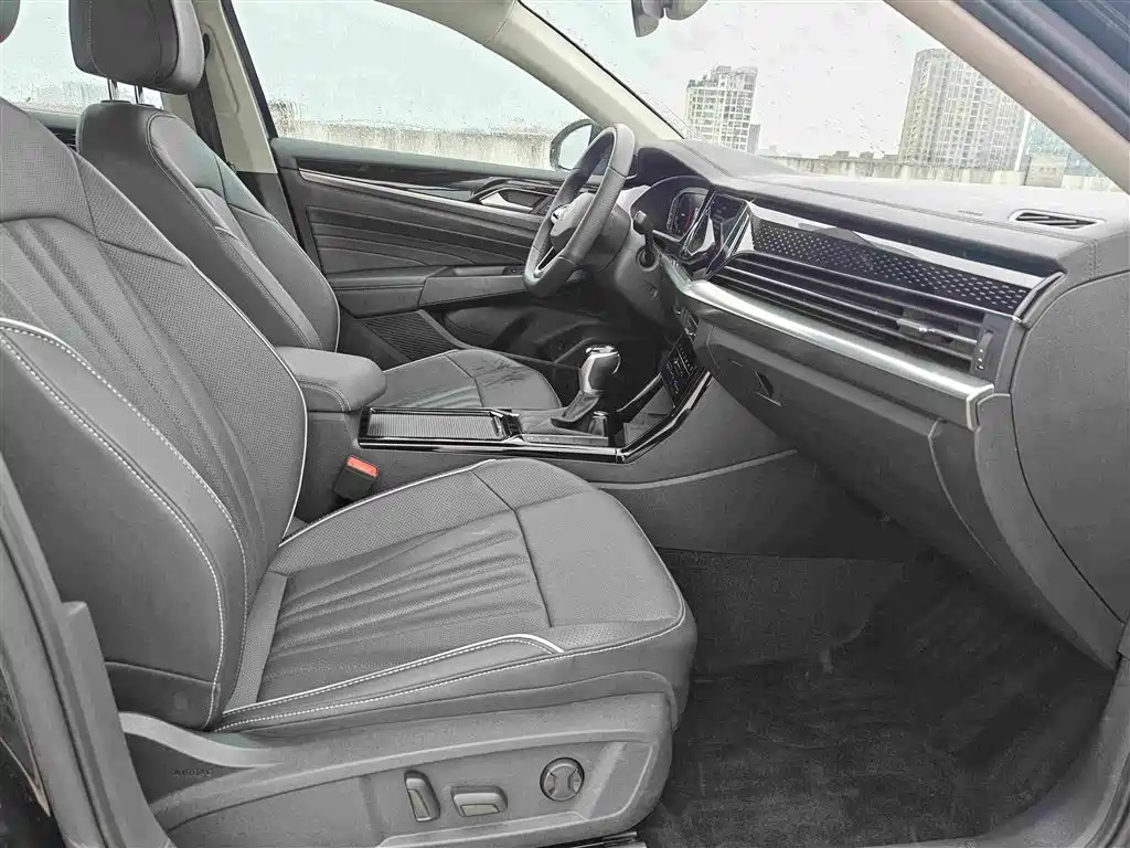 Volkswagen Passat 2024 — фото 15