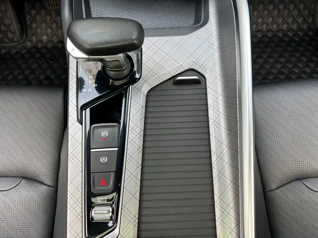 Geely Xingrui 2022 — фото 15