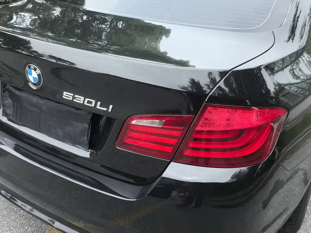 BMW 5 Series 2013 — фото 12