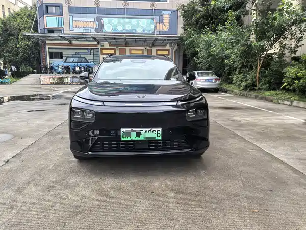 XPeng G9 2025