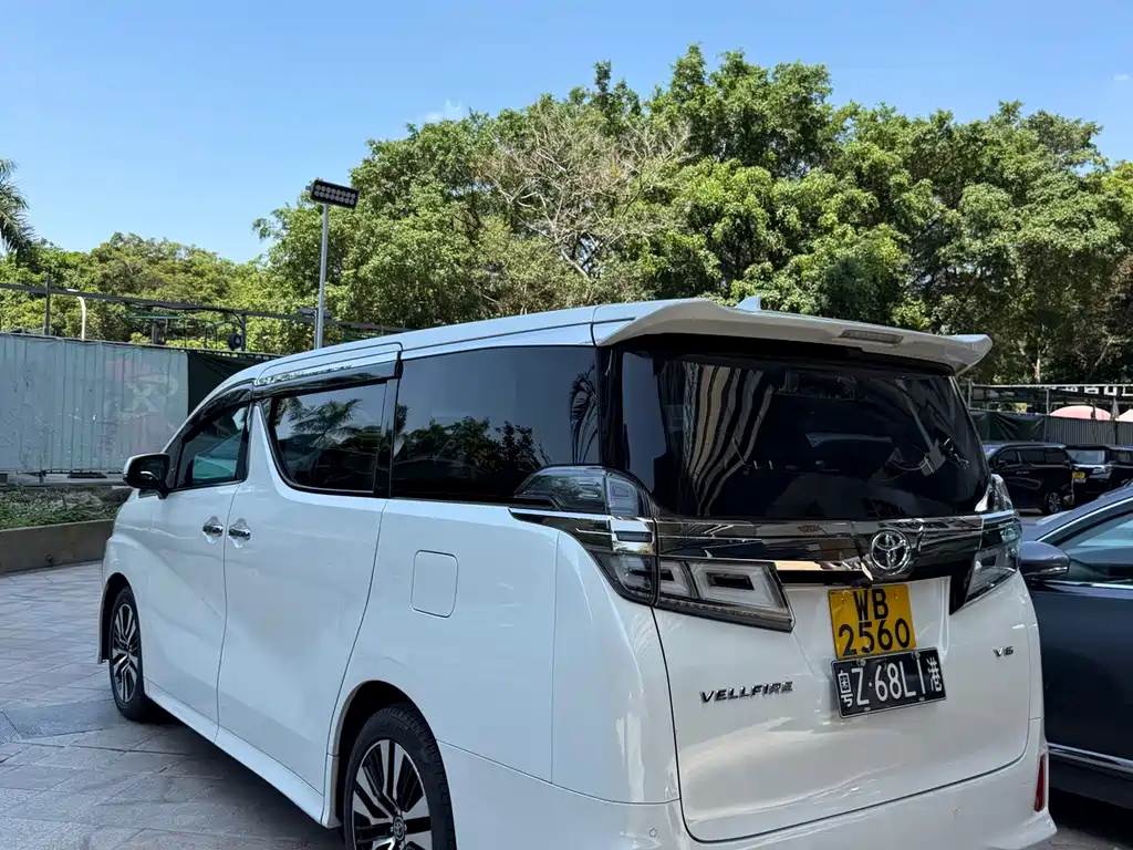 Toyota Vellfire 2019 — фото 4