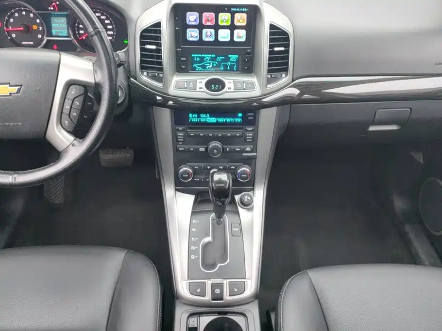Chevrolet Captiva 2016 — фото 16