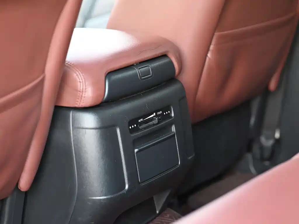 Nissan Patrol 2019 — фото 14