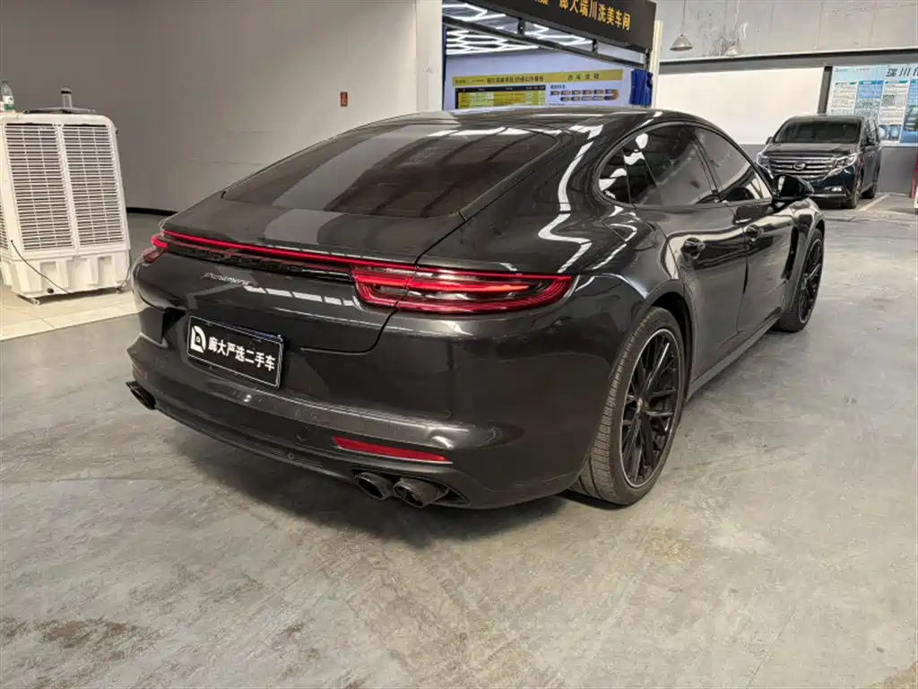 Porsche Panamera 2020 — фото 9