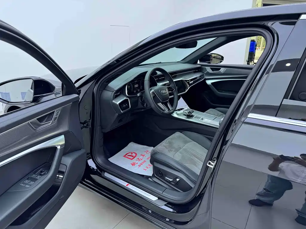 Audi A6L New Energy 2023