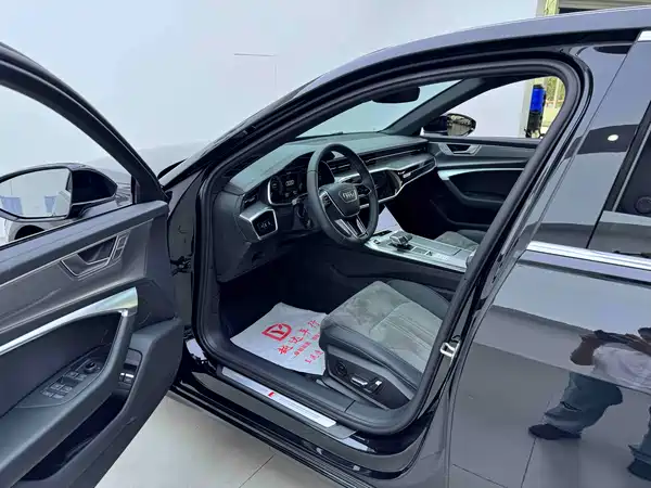 Audi A6L New Energy 2023