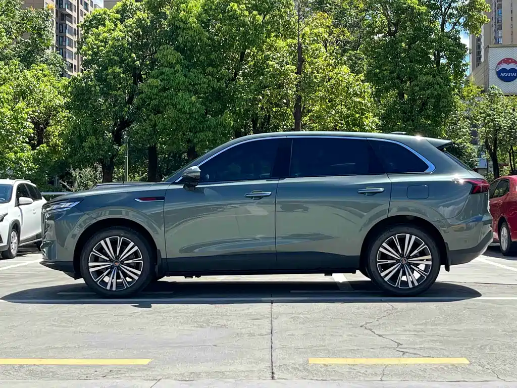 Hongqi HS6 PHEV 2026 — фото 4