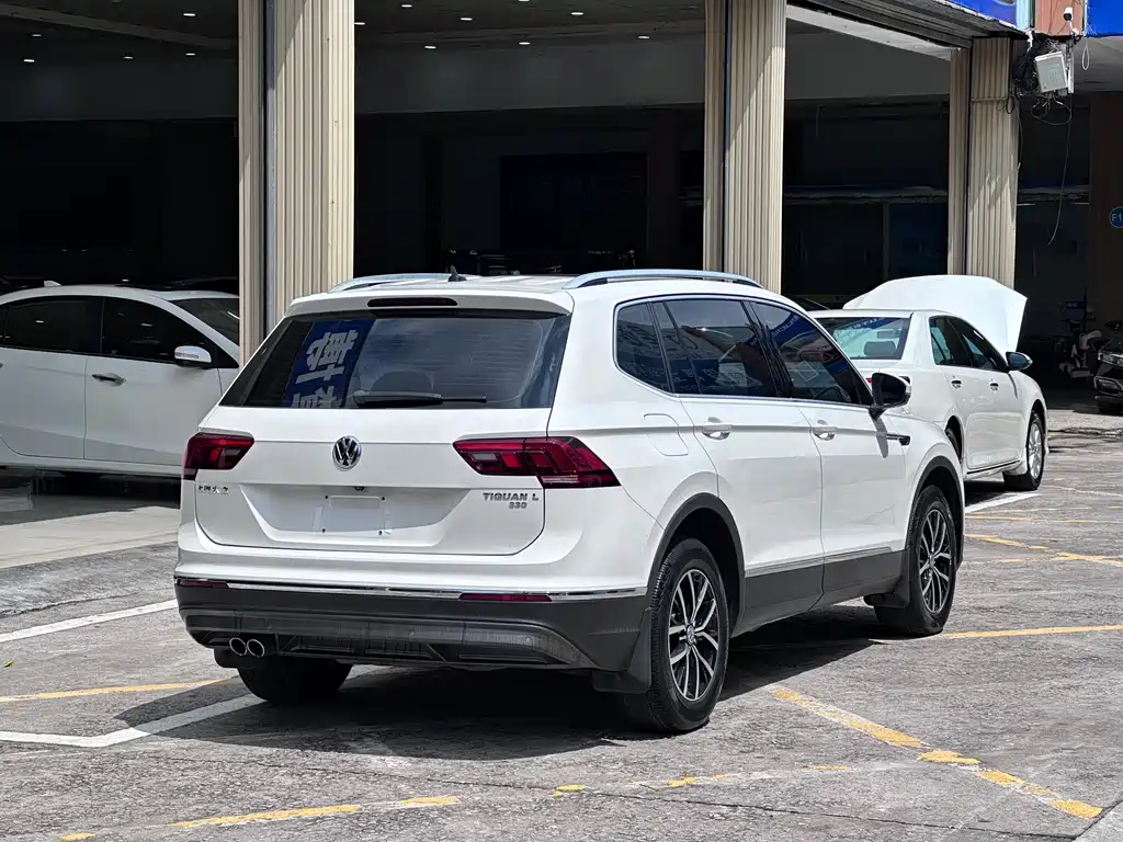 Volkswagen Tiguan L 2018 — фото 21