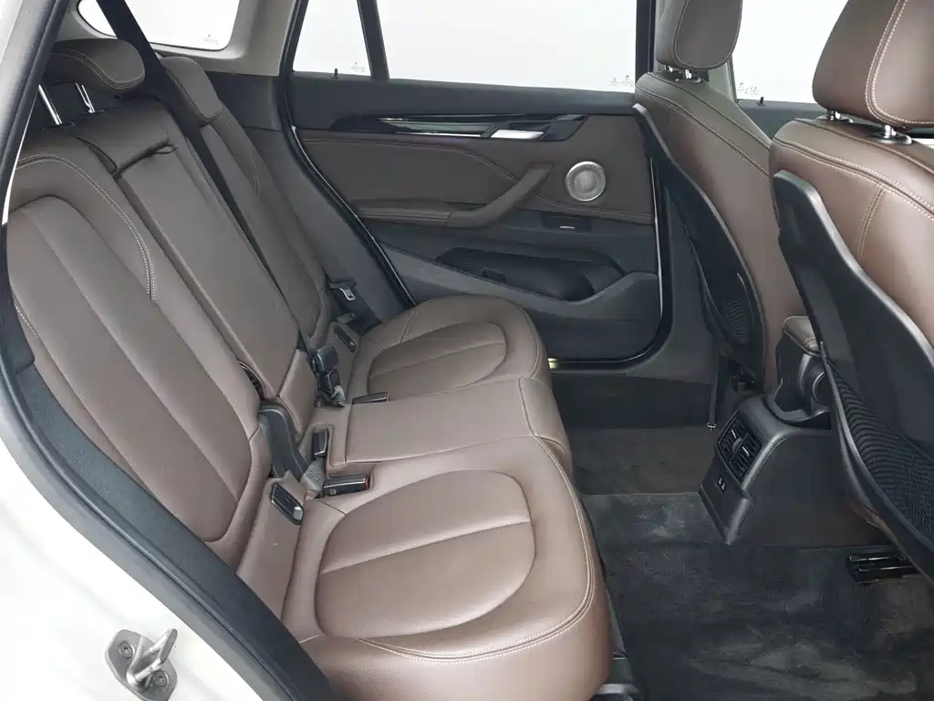 BMW X1 2022 — фото 10