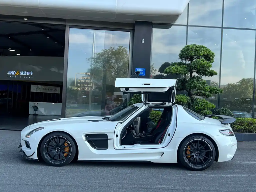 Mercedes-Benz SLS AMG 2014 — фото 3
