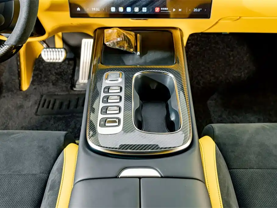 Xiaomi SU7 Ultra 2025 — фото 14