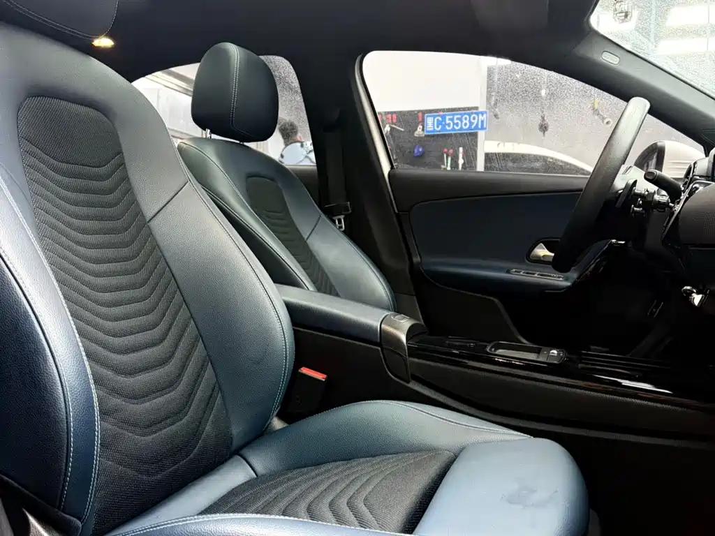 Mercedes-Benz A-Class 2021 — фото 12