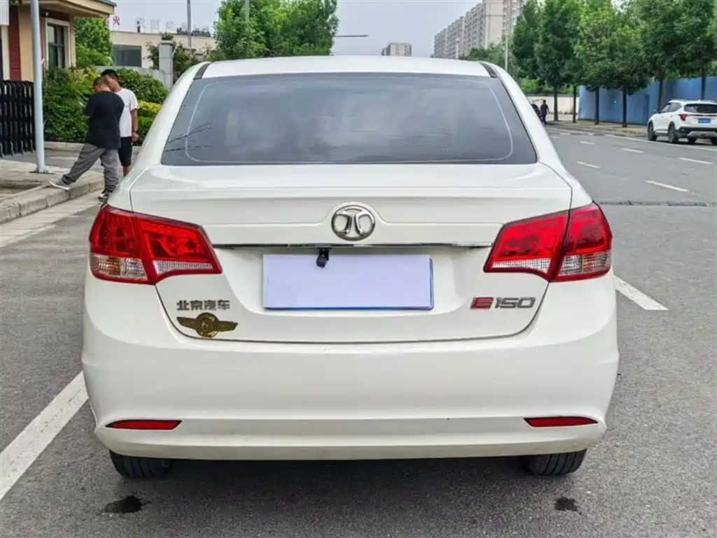 BAIC E-Series 2014 — фото 8
