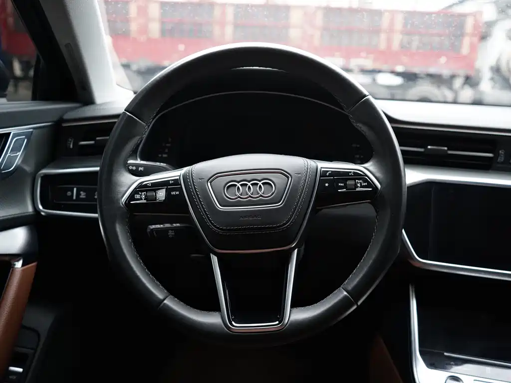 Audi A6L 2023 — фото 15