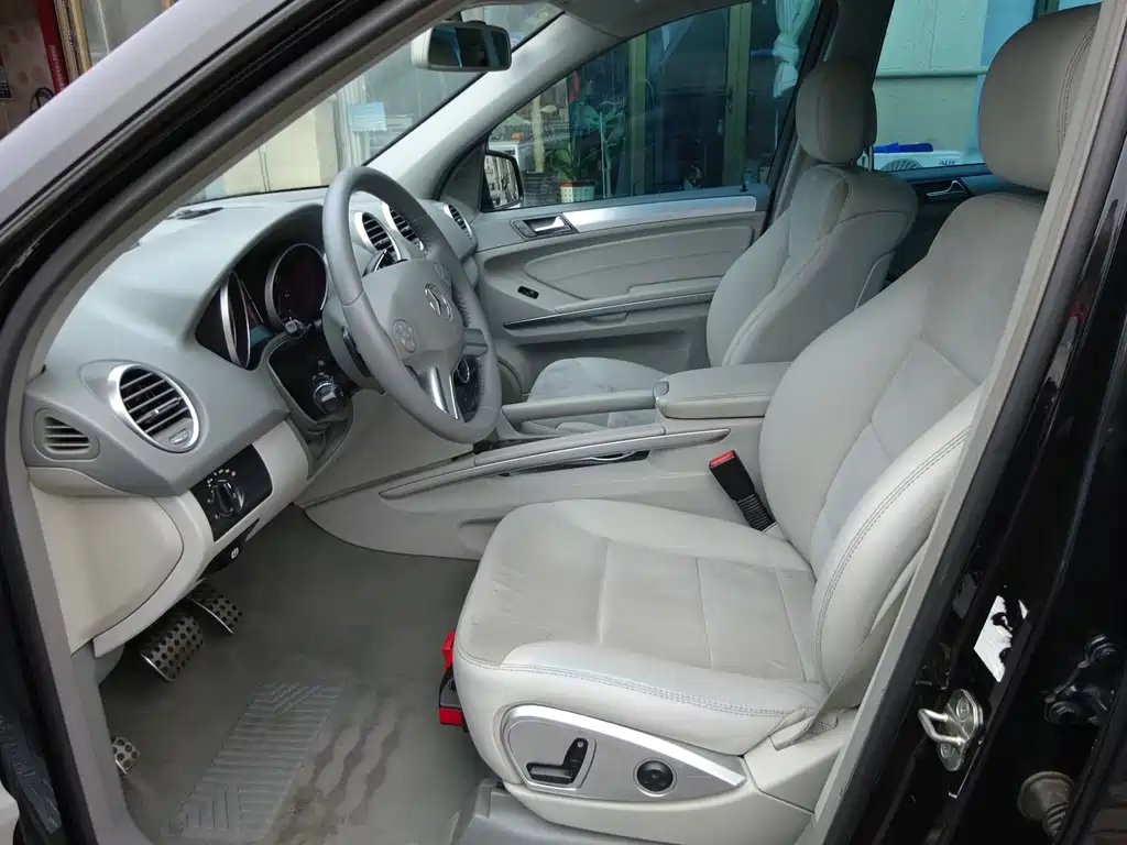 Mercedes-Benz M-Class 2012 — фото 16