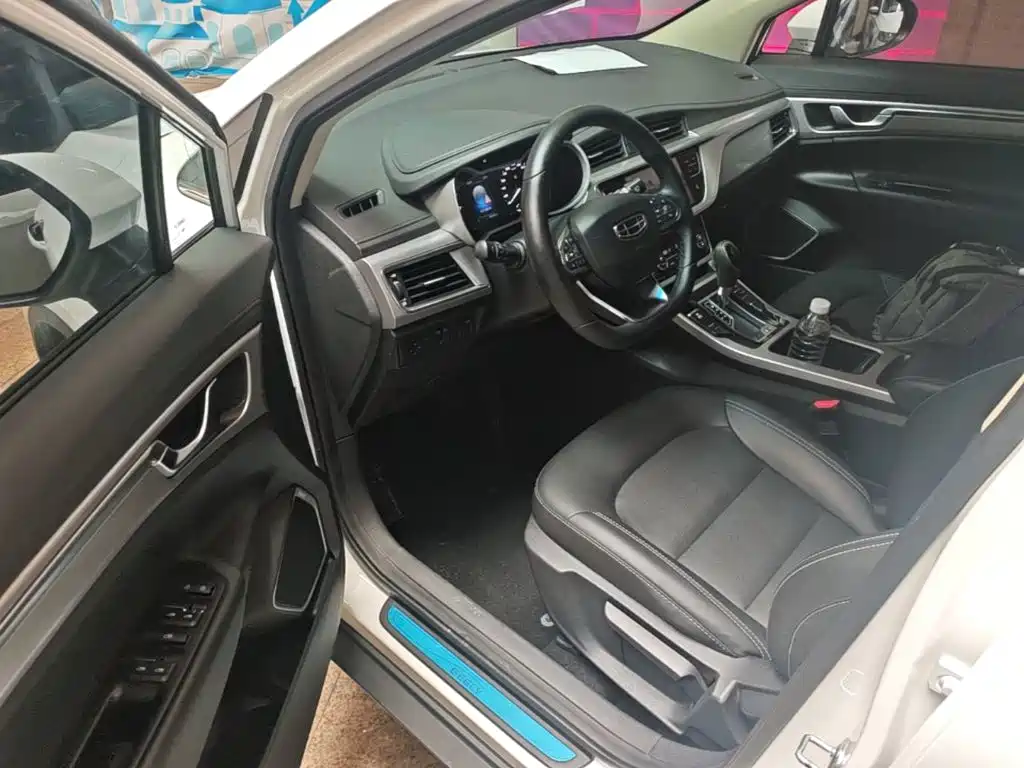 Geely Emgrand GS 2020 — фото 16