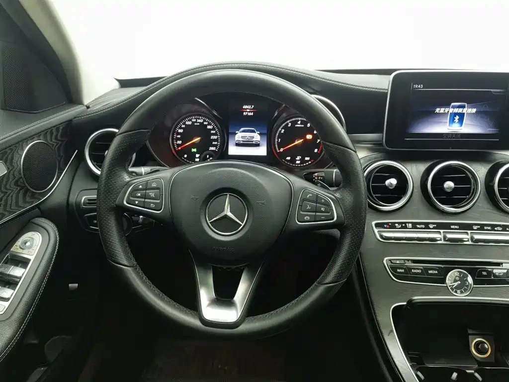 Mercedes-Benz C-Class 2018 — фото 11
