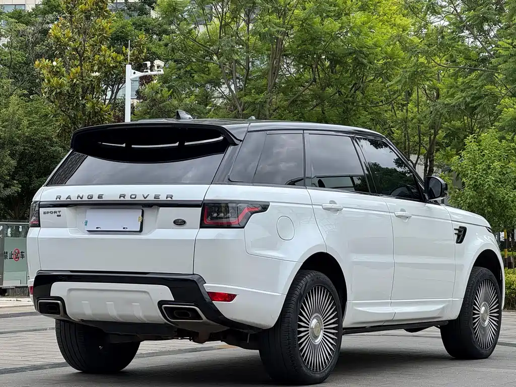 Land Rover Sport 2020