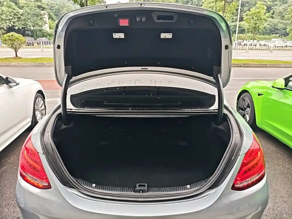 Mercedes-Benz C-Class 2017 — фото 19
