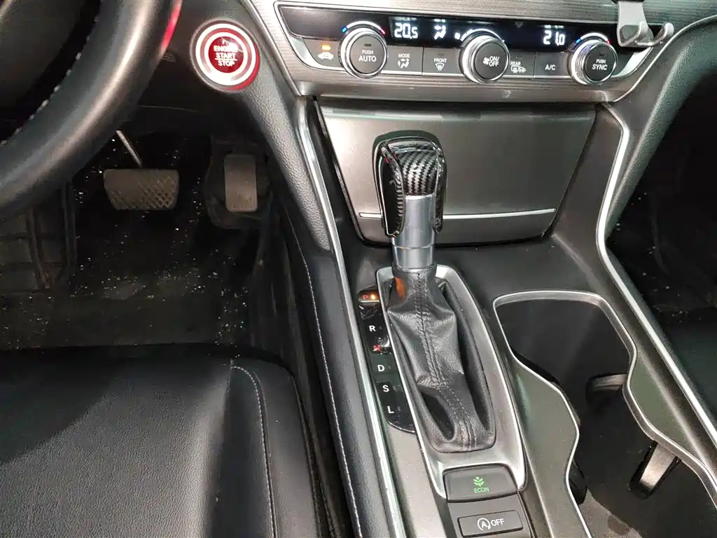 Honda Accord 2018 — фото 14