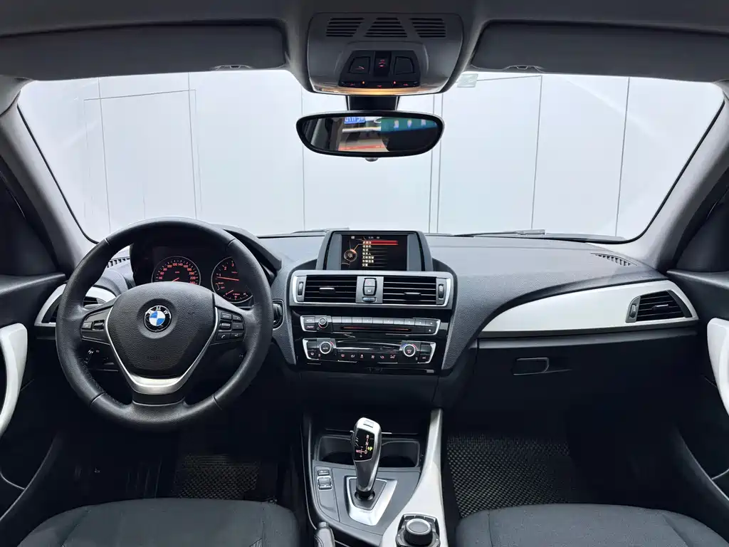 BMW 1 Series 2016 — фото 18