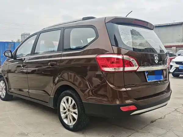 Baojun 730 2015