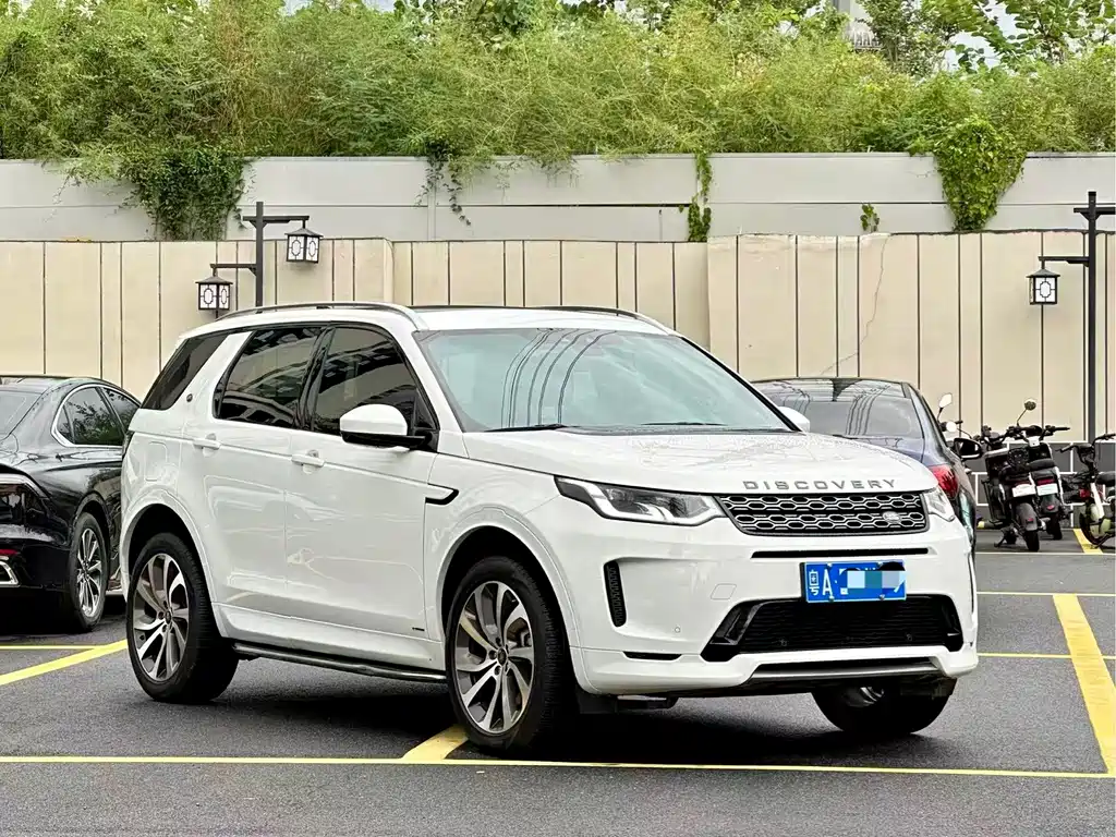 Land Rover Discovery Sport 2021 — фото 3