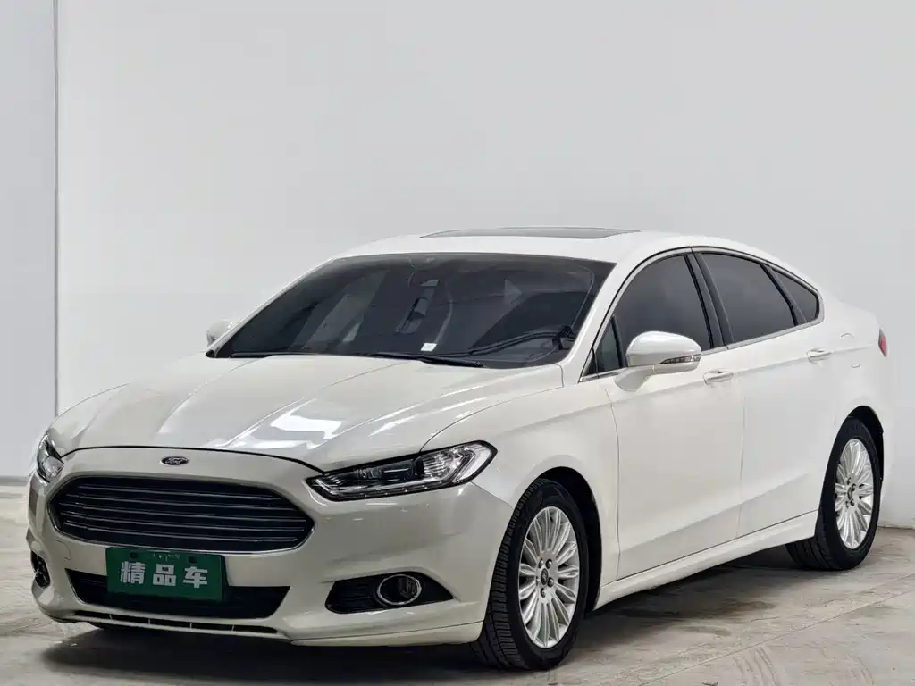 Ford Mondeo 2015 — фото 1