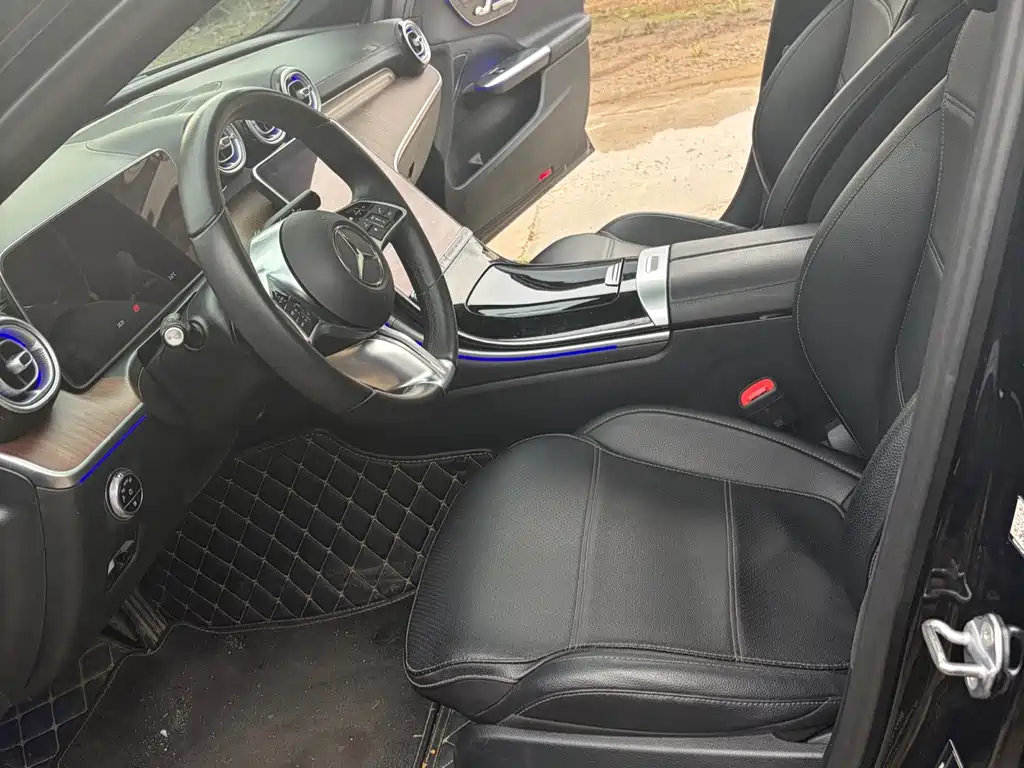 Mercedes-Benz C-Class 2023