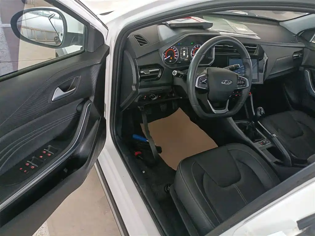 Chery Tiggo 3x 2021 — фото 16