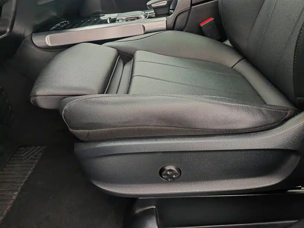 Mercedes-Benz GLB 2020 — фото 20