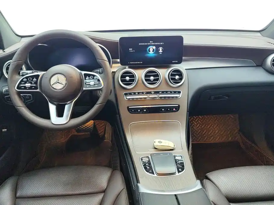 Mercedes-Benz GLC 2022 — фото 12