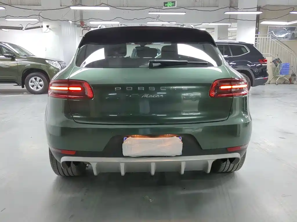 Porsche Macan 2016 — фото 16