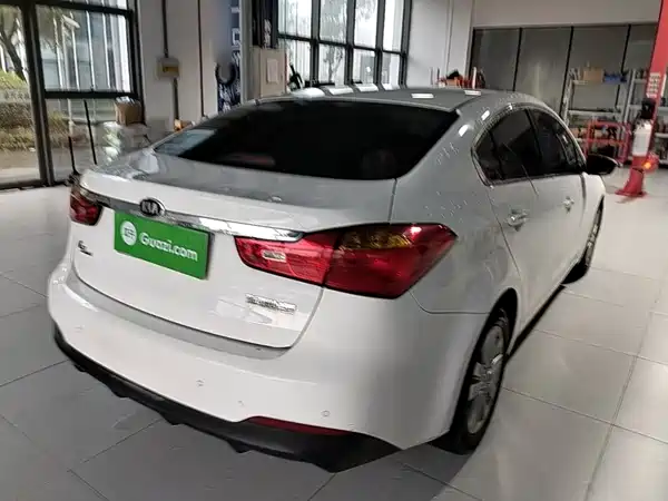 Kia K3 2015