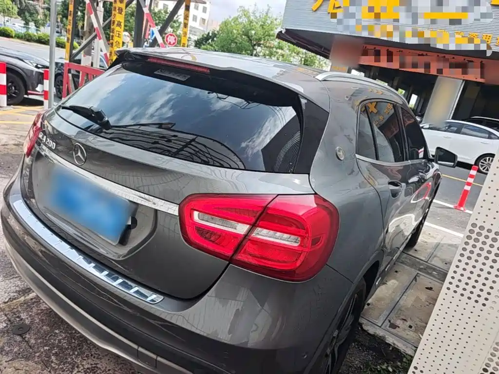 Mercedes-Benz GLA 2016