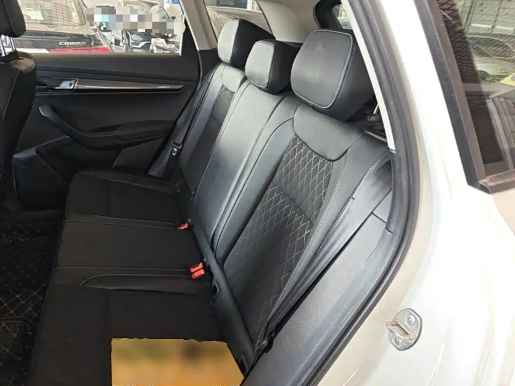 Skoda Karoq 2019 — фото 17