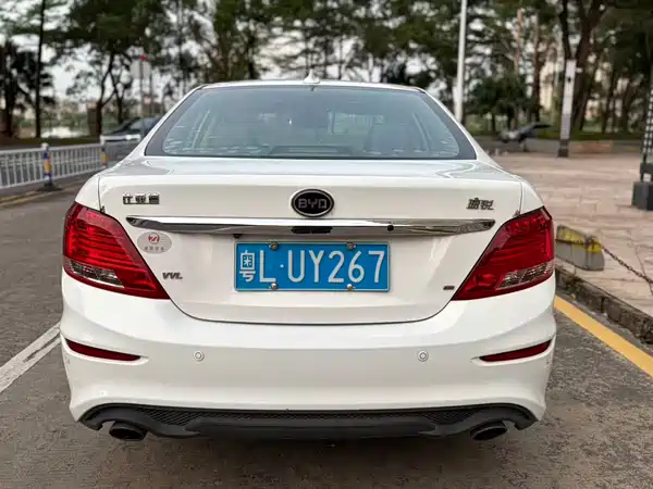 BYD Surui 2015