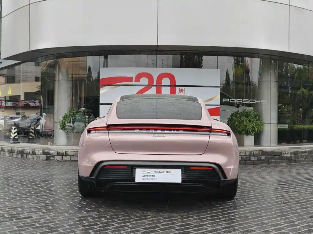 Porsche Taycan 2021 — фото 15