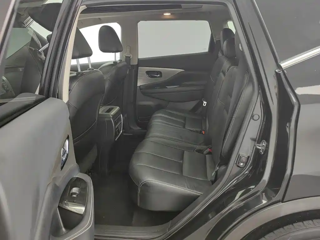 Nissan Murano 2018 — фото 15